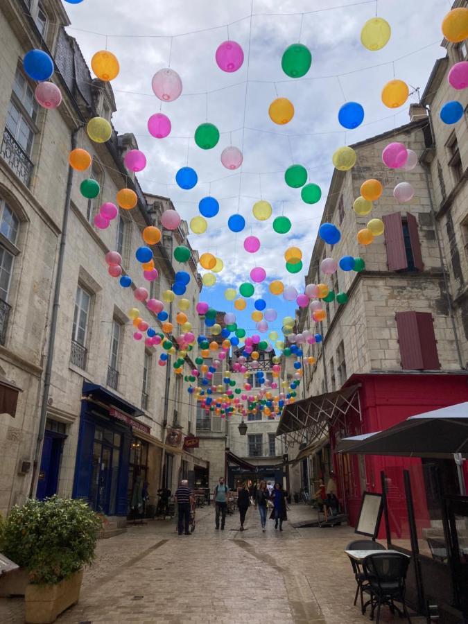 Le Patio Chambres Et Tables D'Hotes La Tour-Blanche 외부 사진