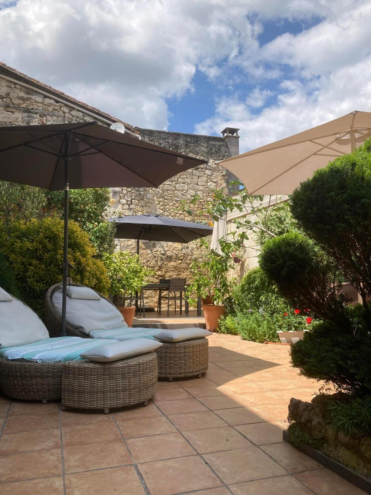 Le Patio Chambres Et Tables D'Hotes La Tour-Blanche 외부 사진