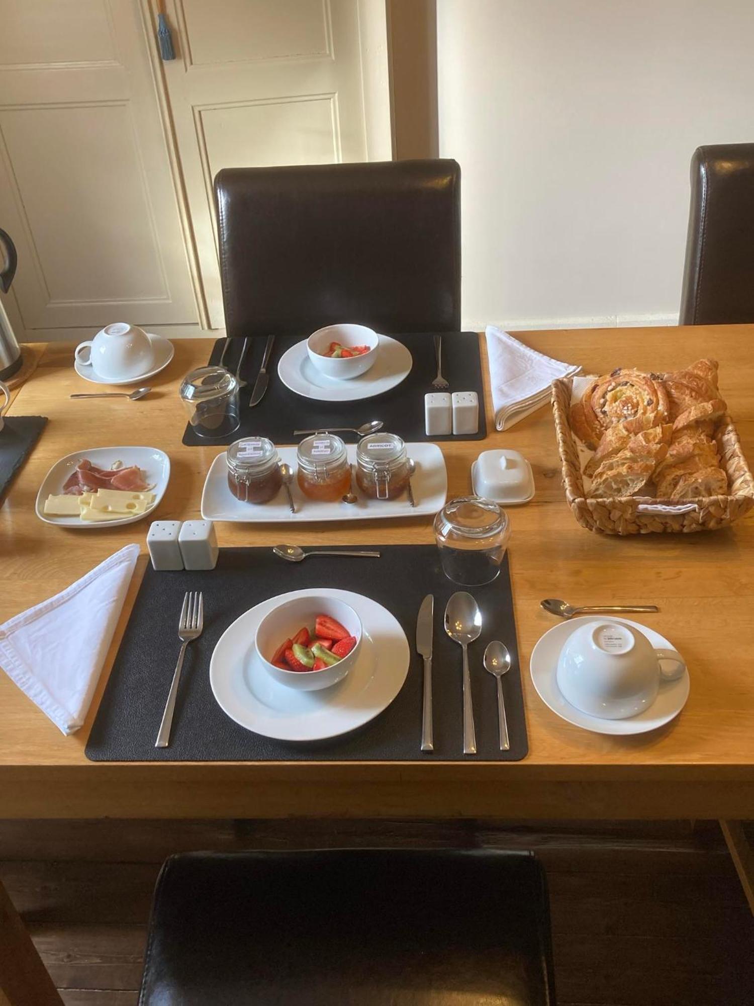 Le Patio Chambres Et Tables D'Hotes La Tour-Blanche 외부 사진